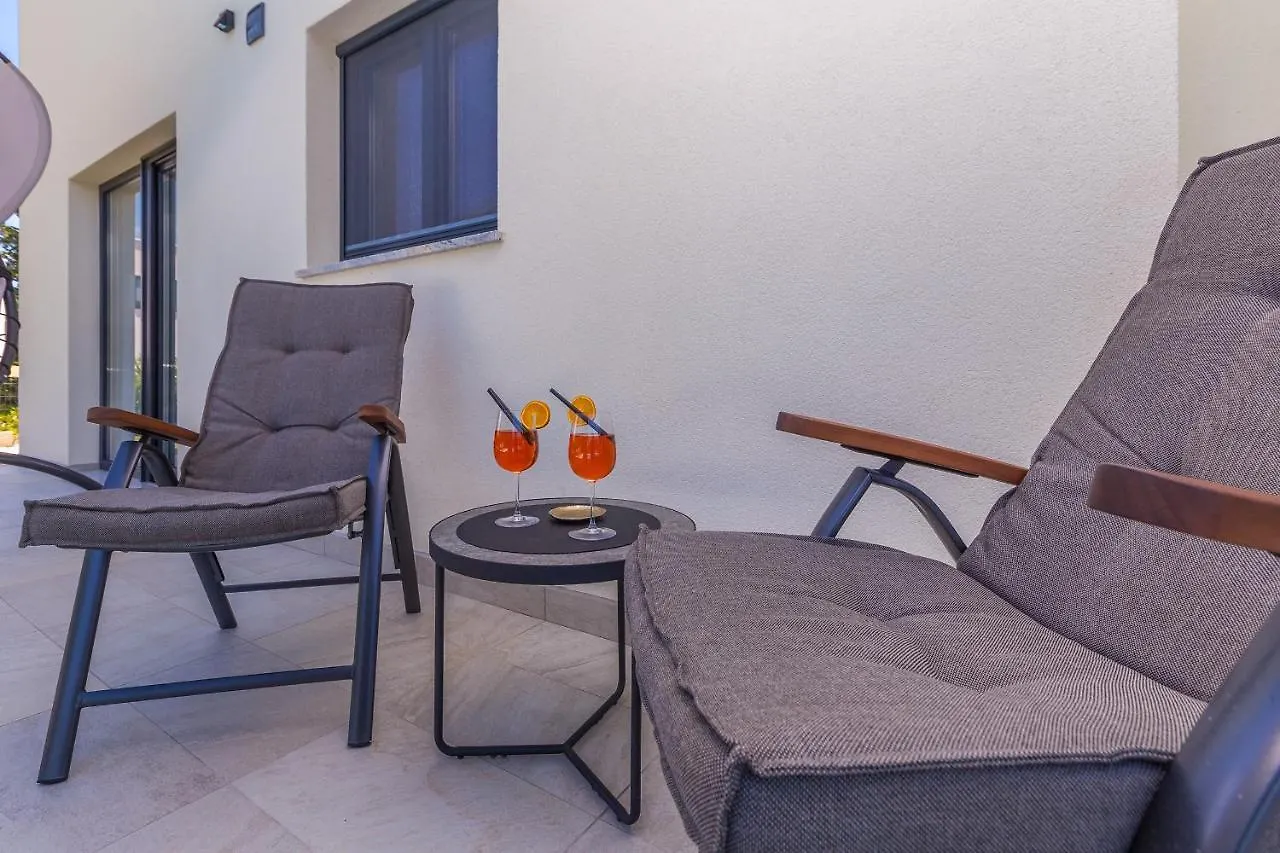 Villa Meraviglia With Private Pool Kornic