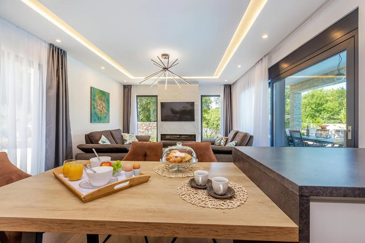 Villa Meraviglia With Private Pool Kornic