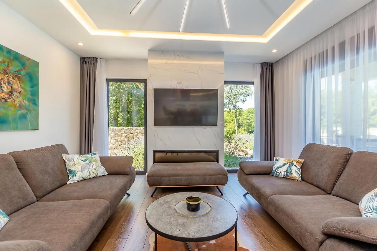 Villa Meraviglia With Private Pool Kornic Croatia