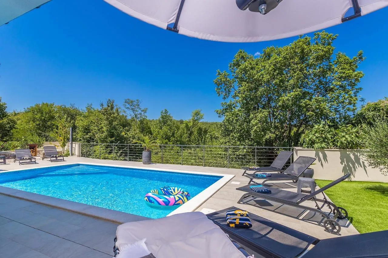 Villa Meraviglia With Private Pool Kornic
