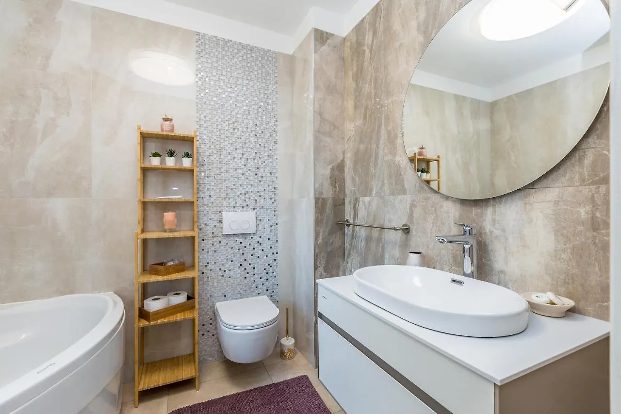 Villa Meraviglia With Private Pool Kornic 0*,