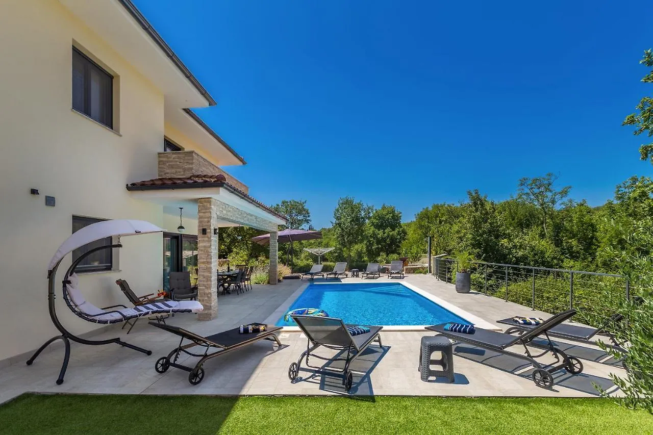 Villa Meraviglia With Private Pool Kornic